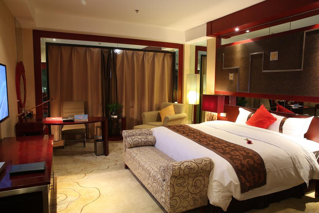 Grand Soluxe Hotel Дуньхуан Екстер'єр фото